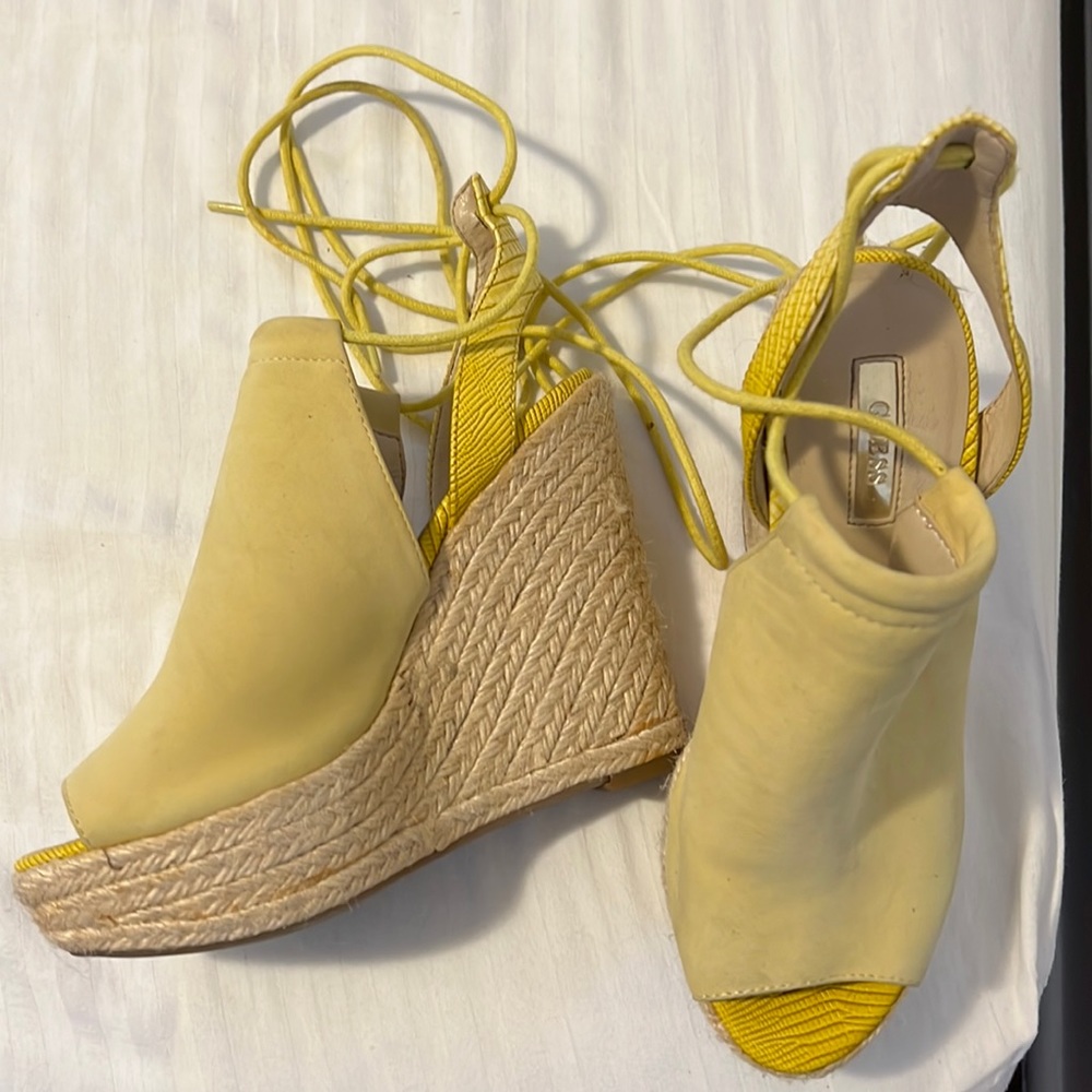 Guess, yellow wedges